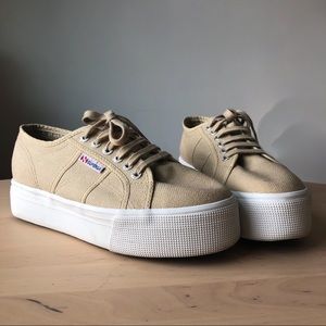 superga platform sabbia